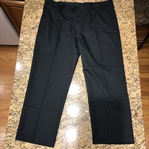 Izod Men’s Black Dress Pant